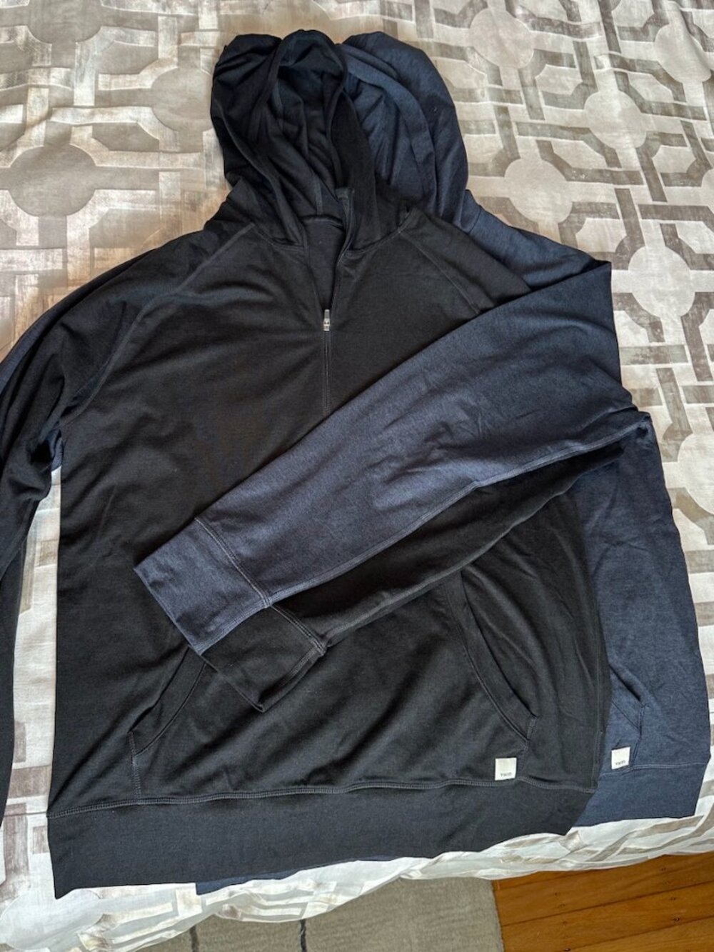Hooded Vuori Strato Tech Pull Over 2 Pack Bundle | Mens, Medium